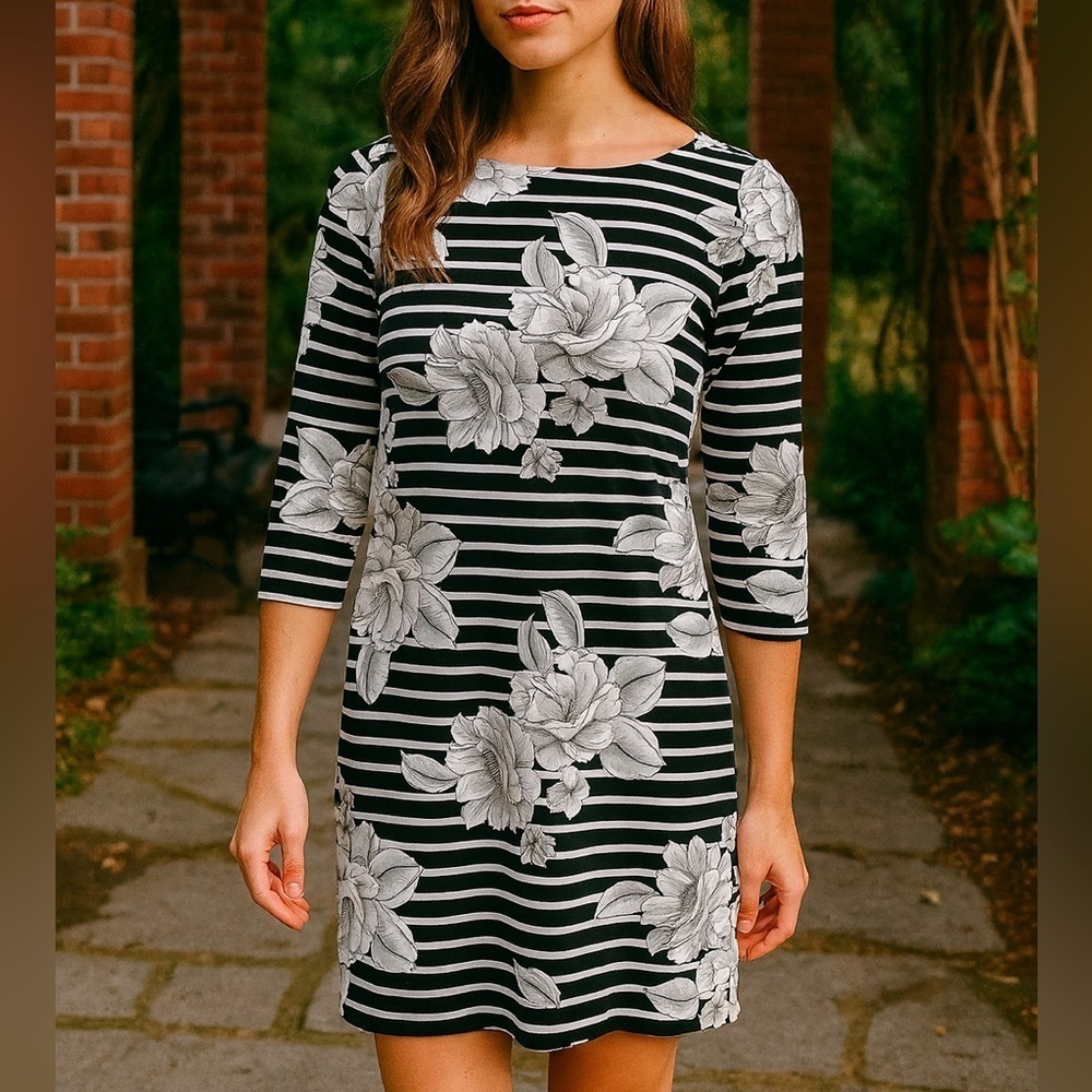 Lands End Black White Floral Striped Swim Shift Dress Size XS Summer Swim Pool